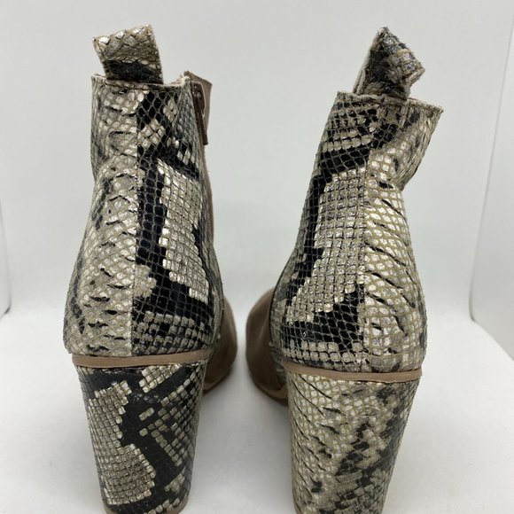 Naughty Monkey Sz 8.5 Woman's bootie Snake like Leather Side Zip Fashion boots - Picture 7 of 11